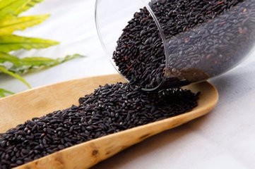 12种黑色食物养出美颜好气色