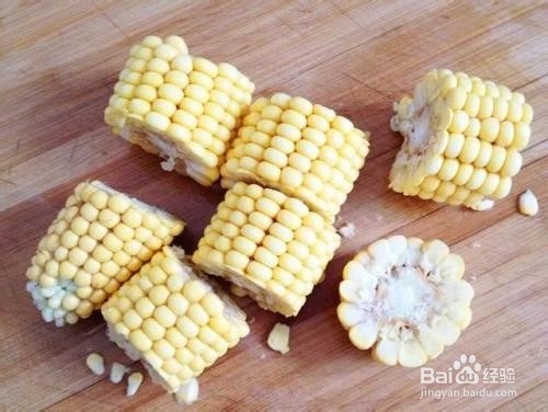 怎么切玉米成小段更省力?