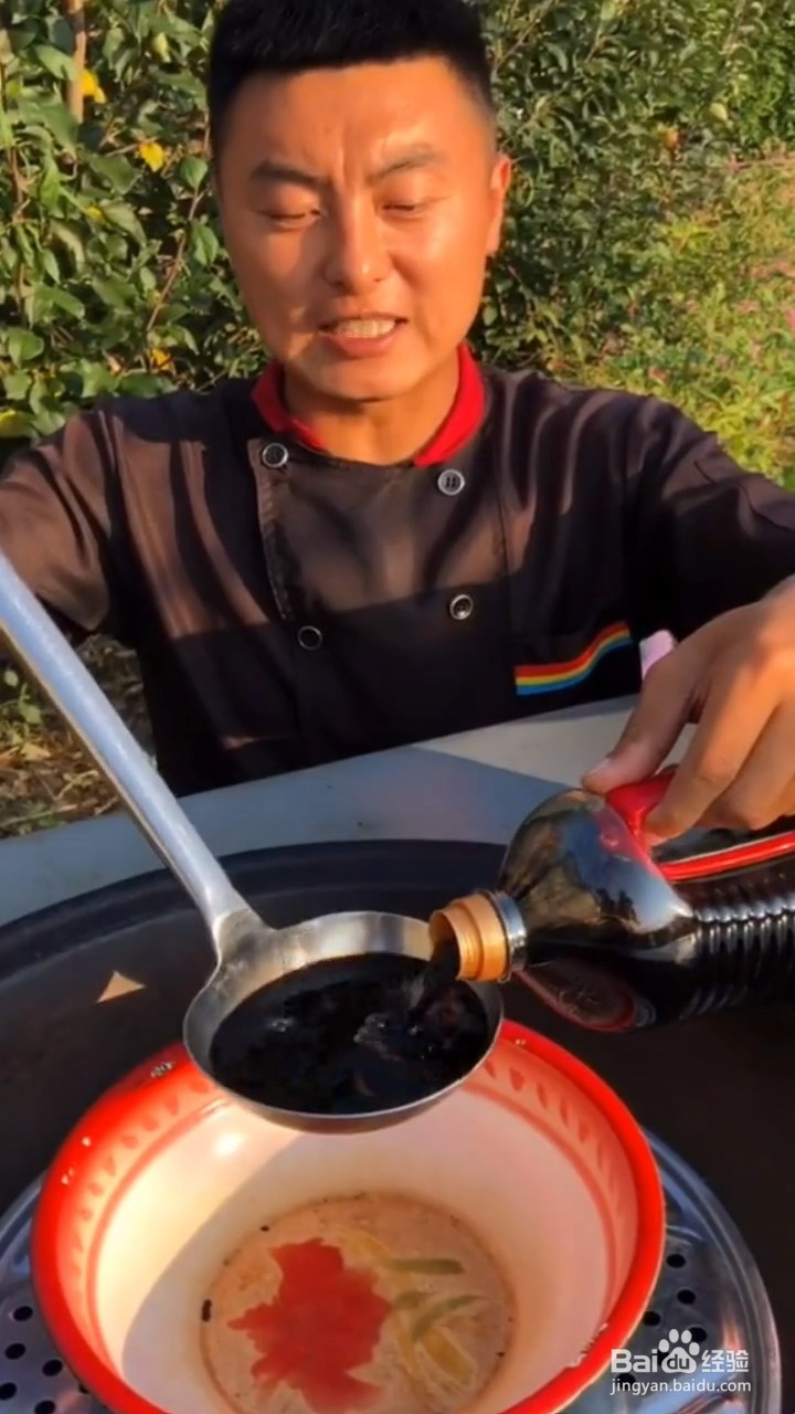 如何自制美味好吃的泡椒无骨鸡爪