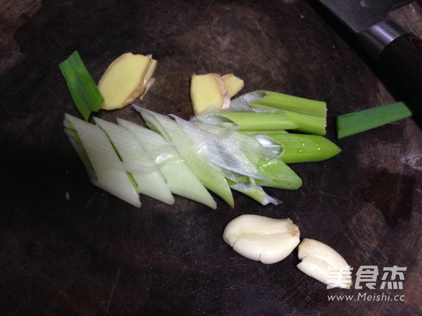 叉烧烤鸡翅的做法