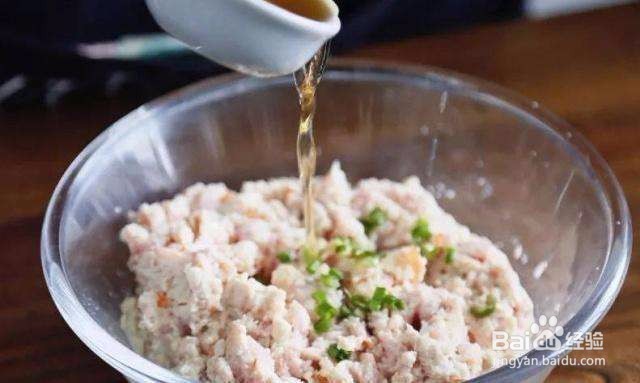 饺子馅多汁的窍门