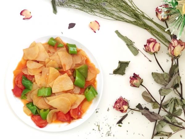 青椒番茄土豆片儿