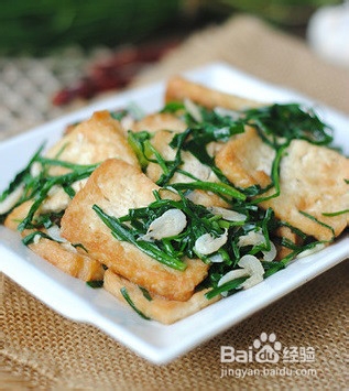 美味虾皮韭菜烧豆腐的做法