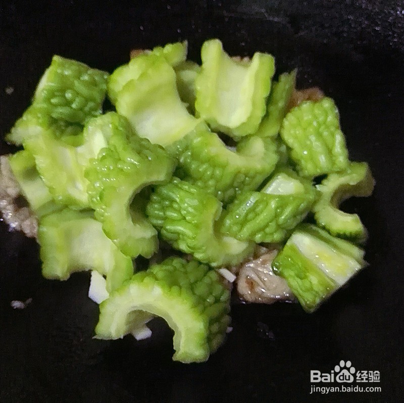 苦瓜烧肉不苦的的简单做法