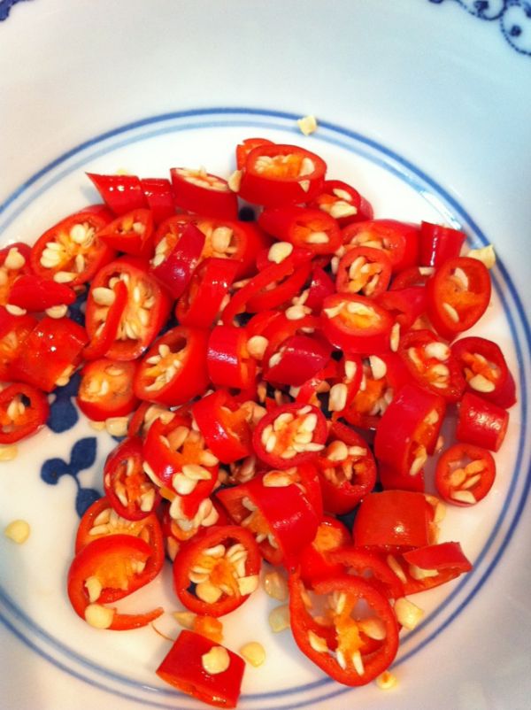 香菜凉拌黑木耳