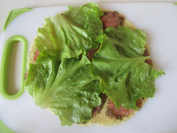 三文鱼鸡蛋卷饼