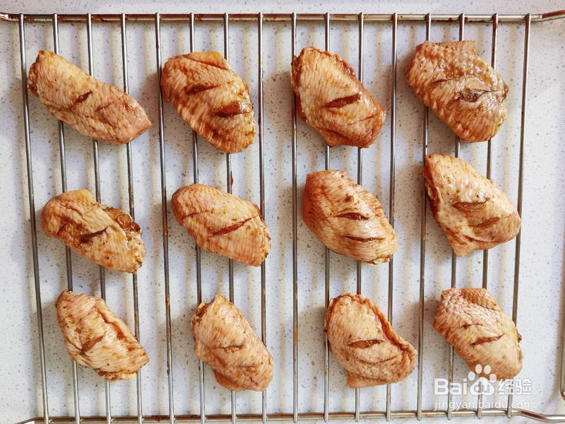 蜜汁烤鸡翅的做法