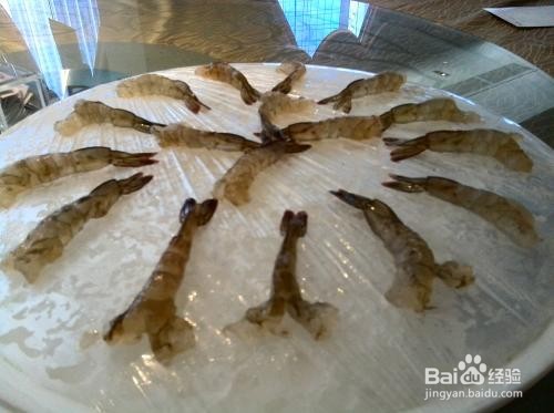 生虾怎么剥壳