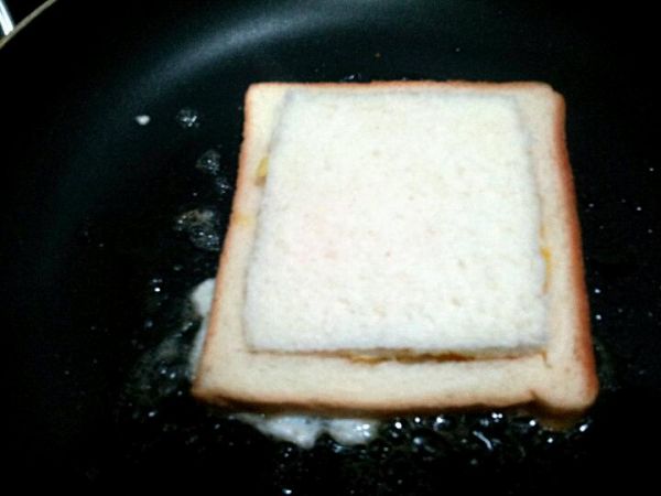 火腿芝士煎蛋吐司