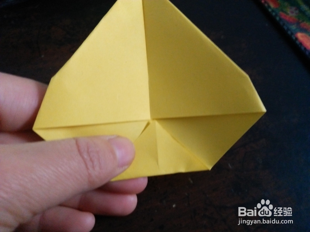 怎么用纸折长颈鹿