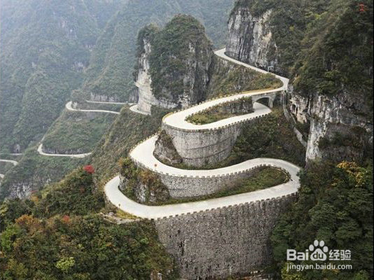 盘点世界十大令人胆寒的公路