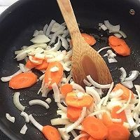 如何制作美味的泰式咖喱牛肉？