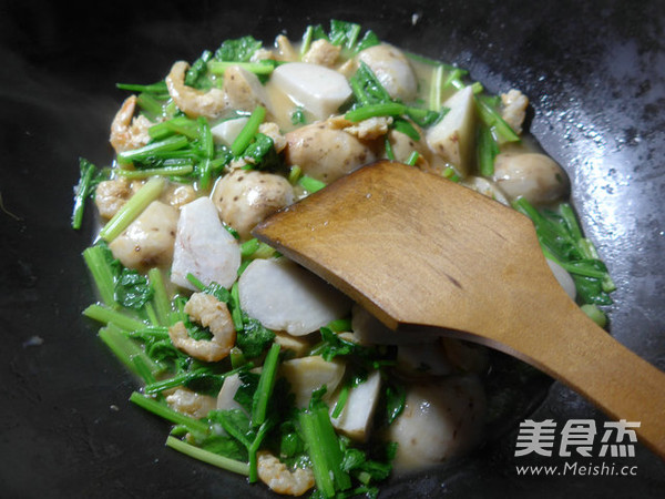 开洋芹菜煮香芋