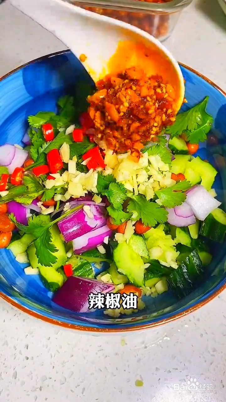 如何制作刀拍黄瓜
