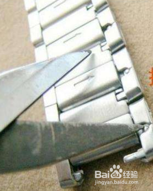 米兰钢带手表怎么调表带