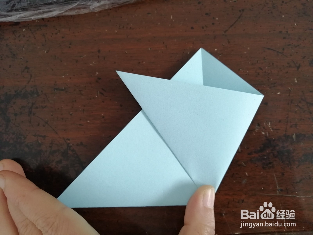 如何剪一幅漂亮的树叶窗花