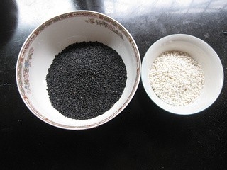 秋季美容食谱——自制黑芝麻糊