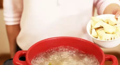 春笋排骨汤的做法