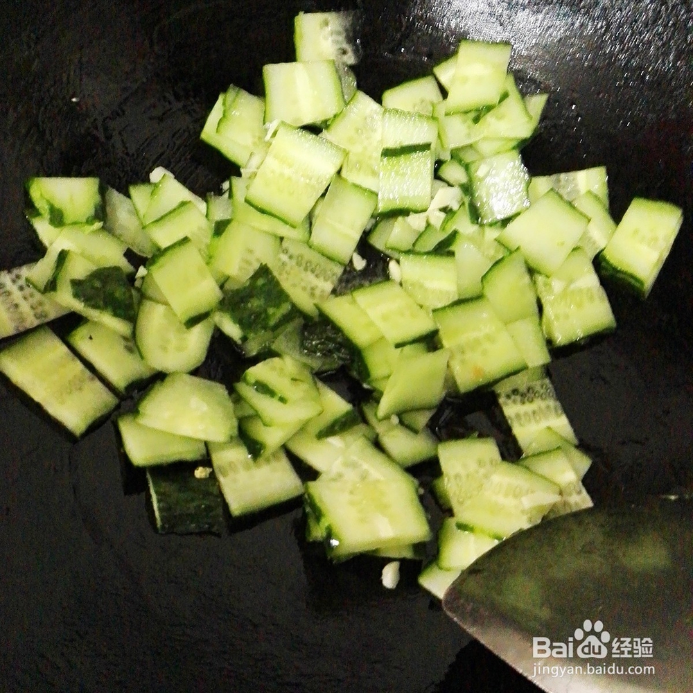 青瓜片炒鸡蛋的做法