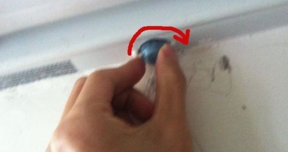 灯泡一闪一闪解决办法