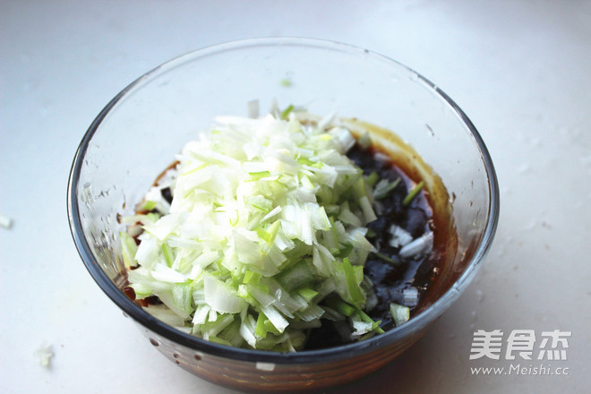 葱香烤茄子的做法