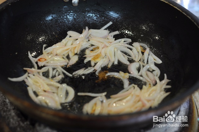 营养美味的蛤肉炒韭菜花