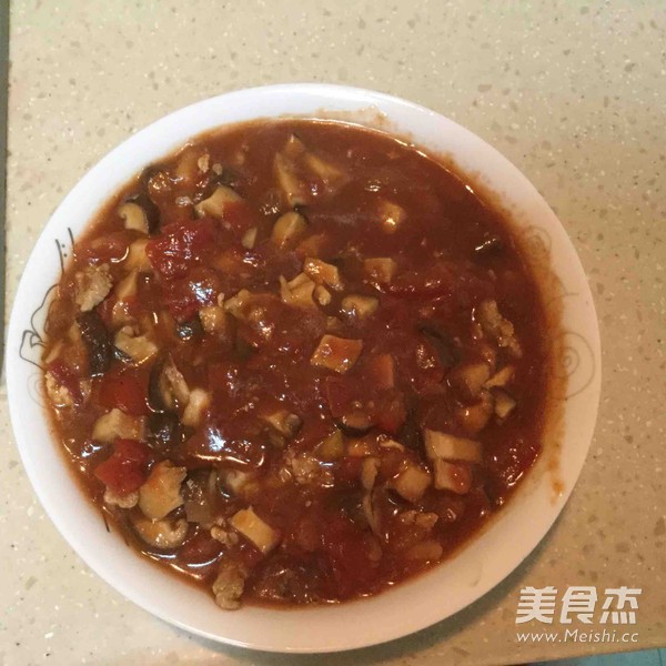 茄汁蘑菇肉酱意面