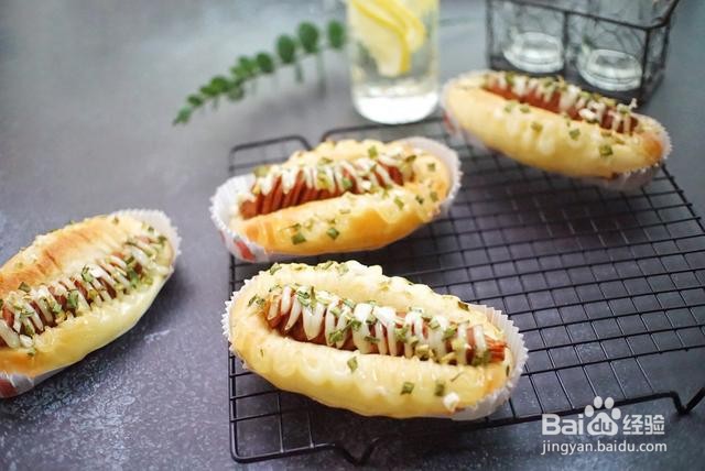 家庭自制热狗面包