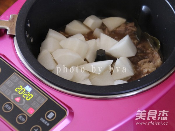 无肉不欢-白萝卜炖牛腩