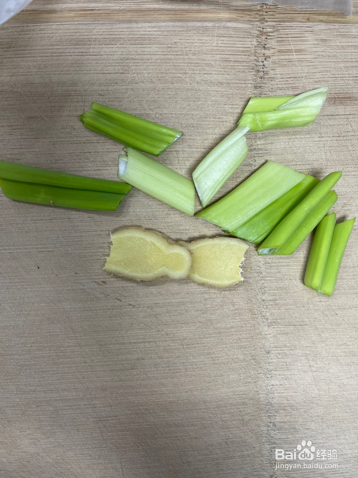 排骨莲藕汤的做法