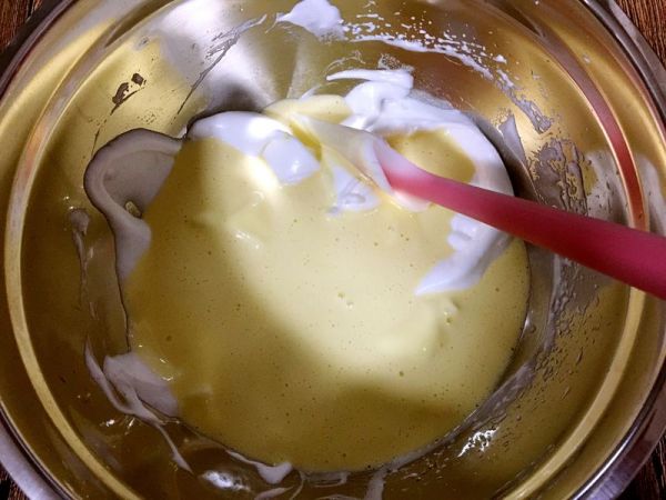 奶油菠萝蛋糕卷