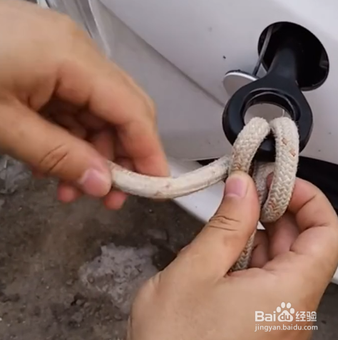 怎样制作拖车压扣结？