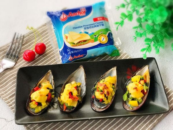 翡翠贻贝烤奶酪