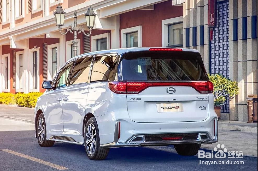 国产“埃尔法”一下来俩，想买MPV的有福了！