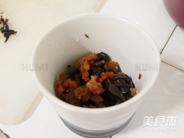 腊肠蒸鸡蛋的做法