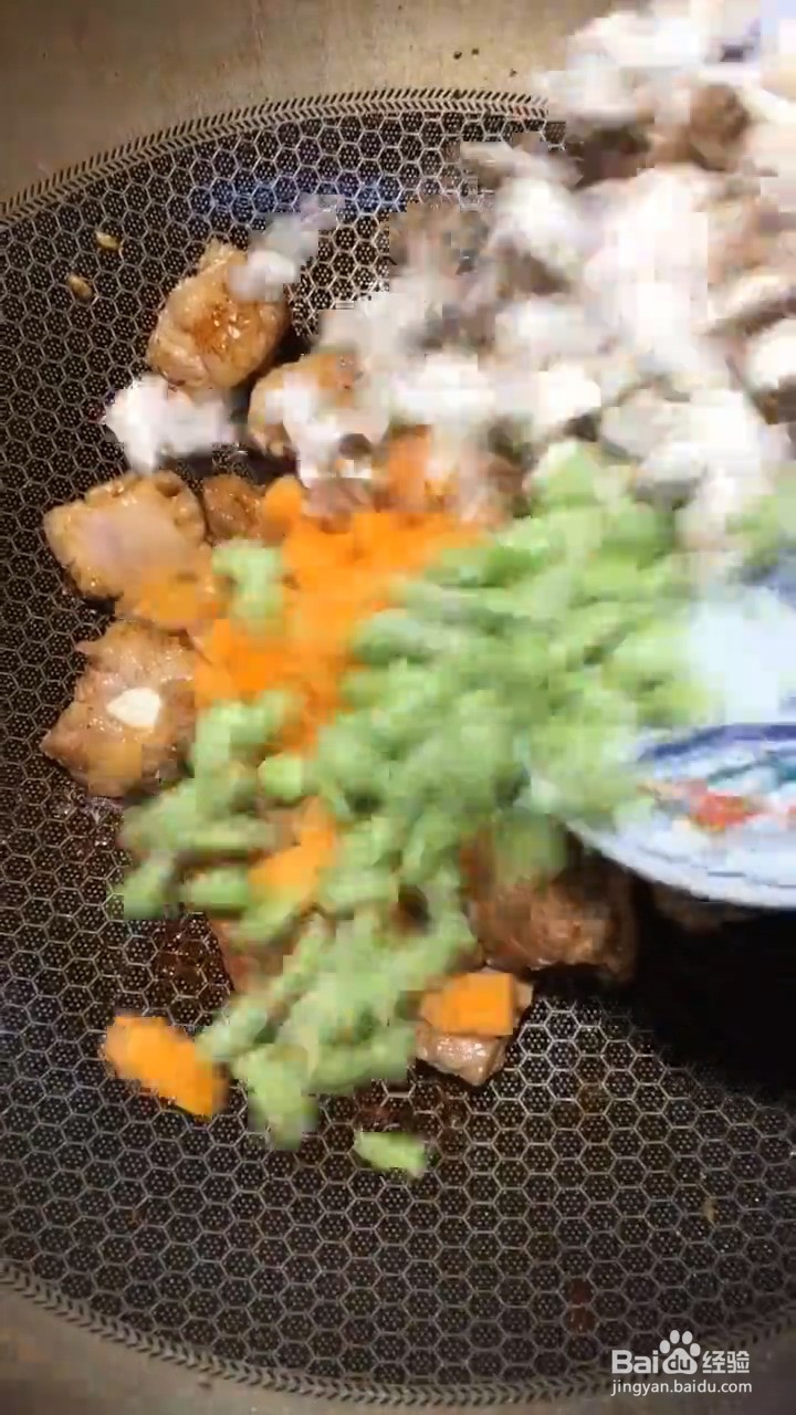 排骨焖饭如何自制才好吃?