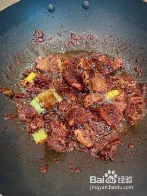 土豆炖牛肉的做法