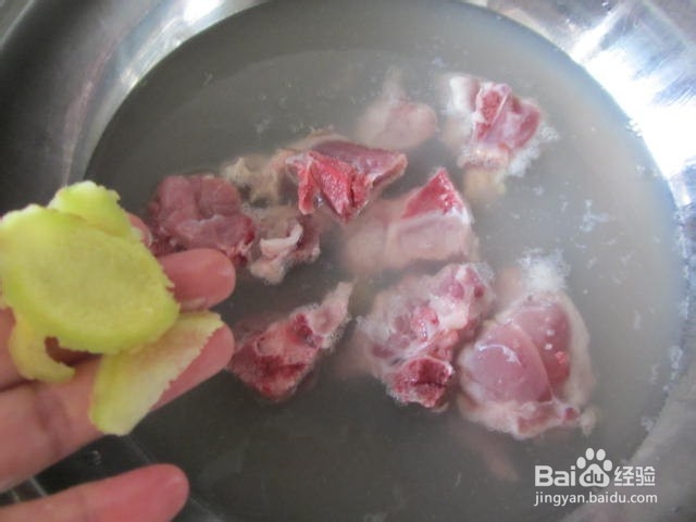 甜玉米排骨清汤