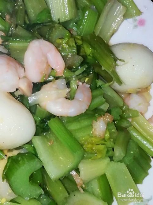 芹菜虾仁鹌鹑蛋菜的做法