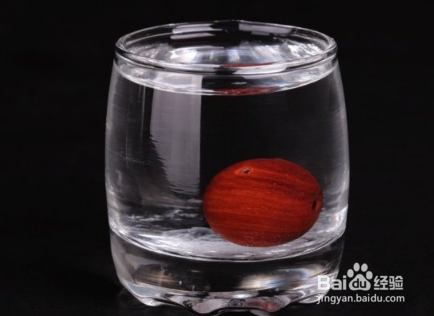 紫檀手串怎么辨别真假