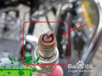 摩托车火花塞怎么换