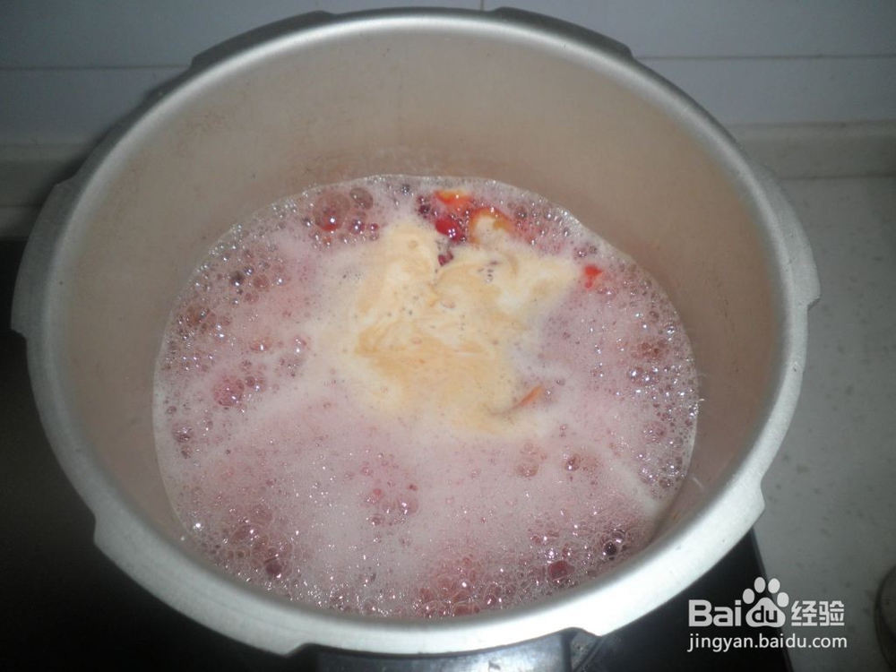 自制特色的樱桃酱和樱桃汁