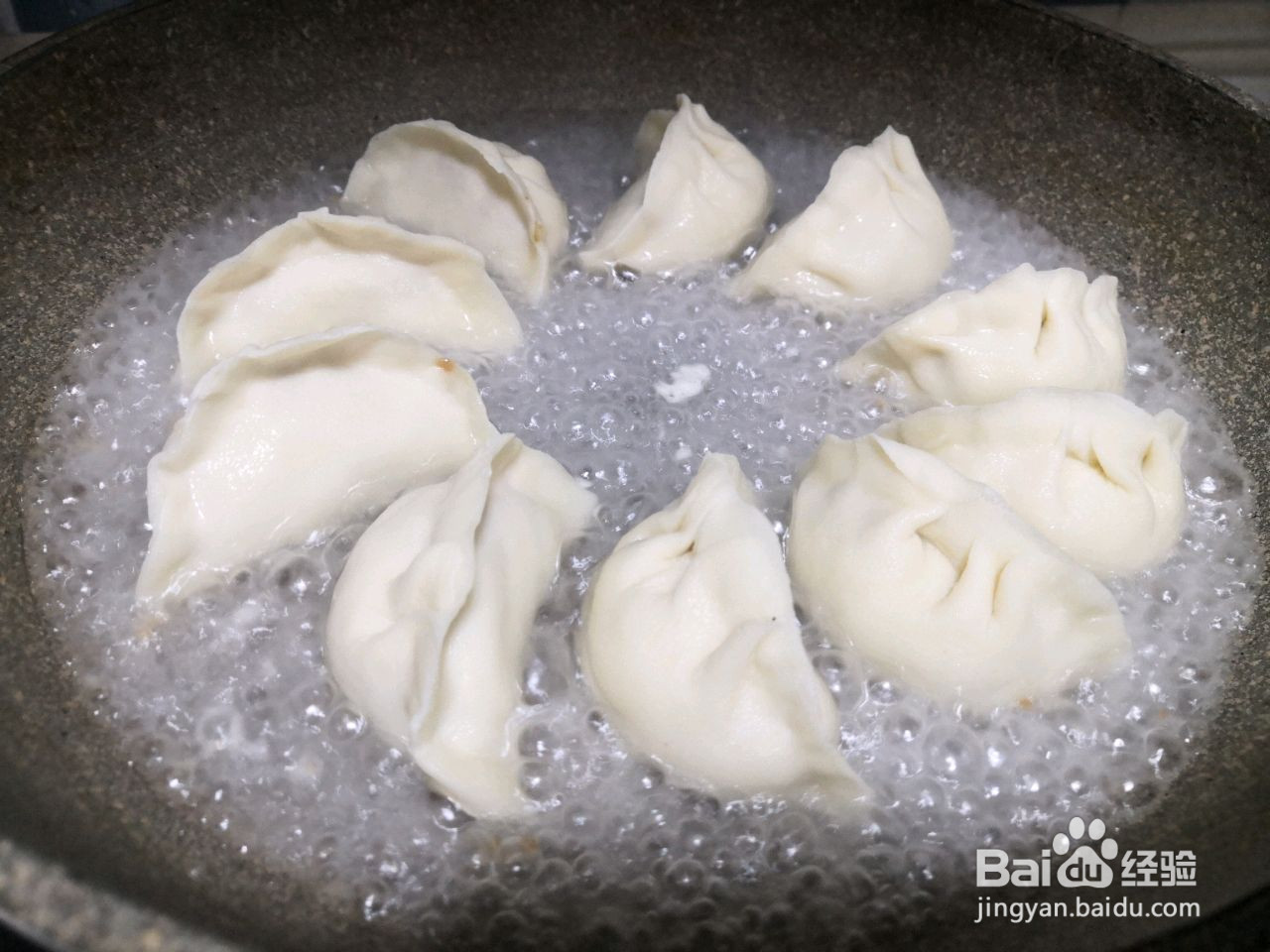 白菜猪肉饺子的做法
