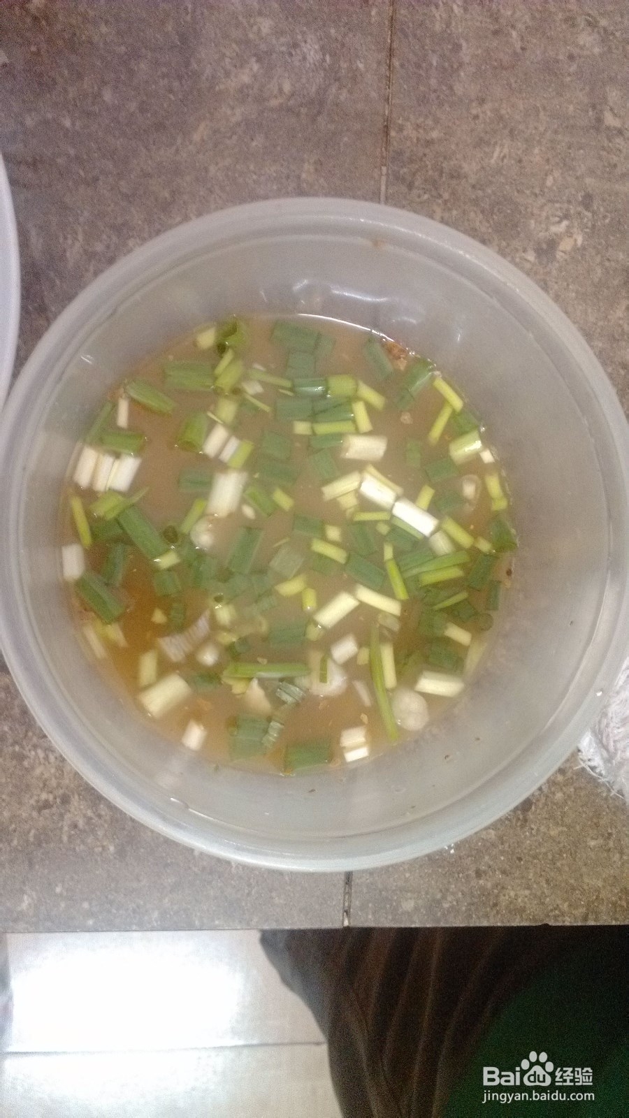 香辣辣鸡翅的做法-好吃又美味!!赞不绝口