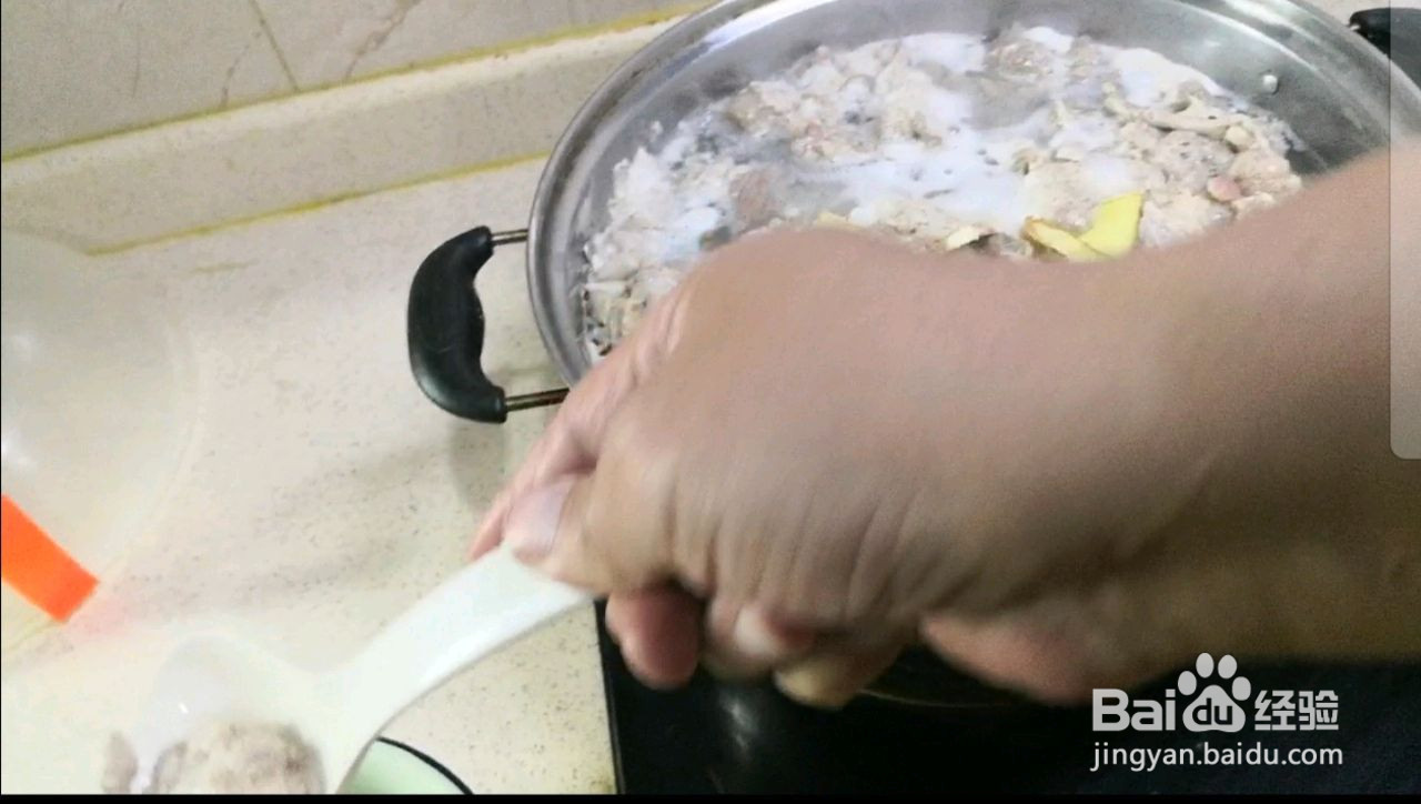 筋头巴脑牛肉火锅的做法