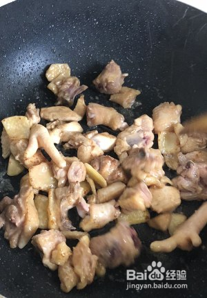 鸡肉煲的家常做法