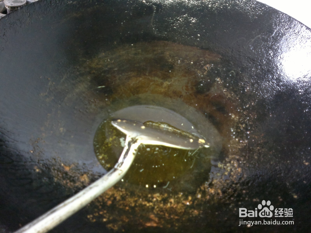 制作简单的下饭菜青椒平菇炒肉的做法