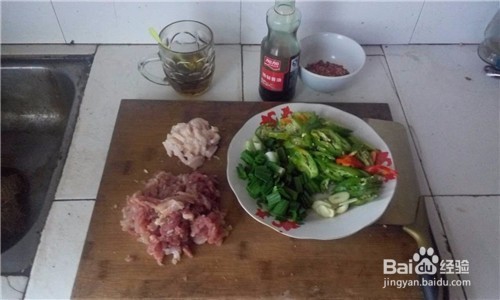 蒜香青椒肉丝的家常做法