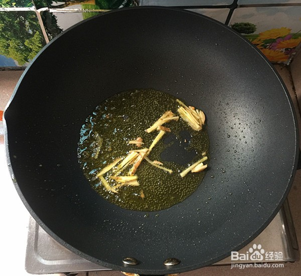 如何自制剁椒肉丝炒凉薯