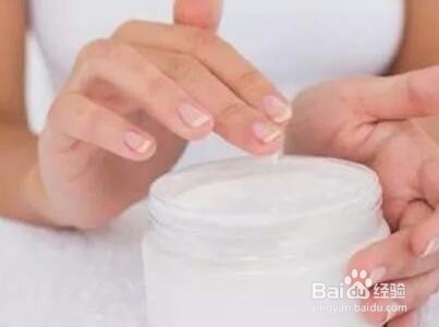 如何保持手部肌肤不再干燥